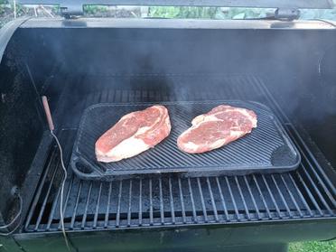 Can You Use Cast Iron on a Pellet Grill